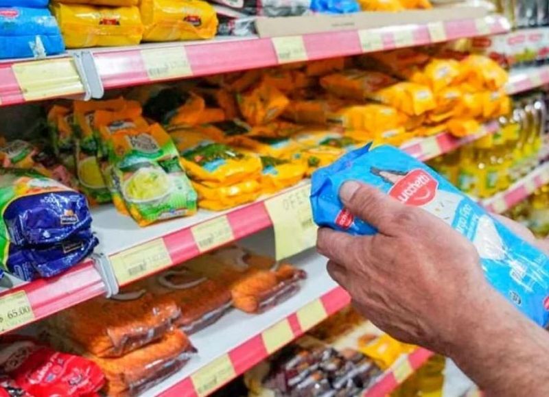 Una familia necesita más de 834 mil para cubrir la canasta básica en la provincia