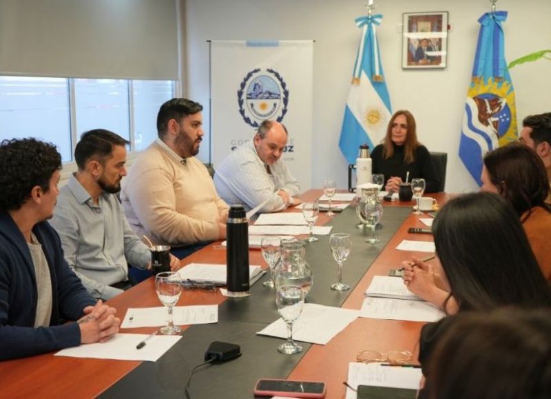 El Gobierno provincial avanza hacia la habilitación de la Zona Franca de Caleta Olivia
